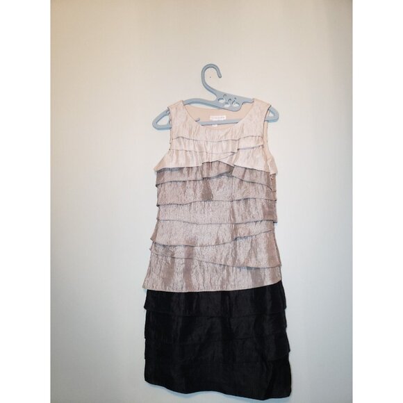 London Times Dresses & Skirts - London Times Dress Women 4 Silver Black Ruffled Sheath Sleeveless Knee Length